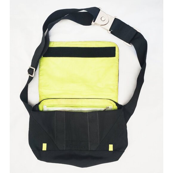 GAMA-GO Womens Messenger Bag Black Flowers and Birds Embroidery - Picture 10 of 13